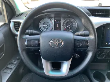 TOYOTA Hilux Double Cab 150  4x4 2 4 Klima AHK Kam Auto