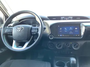 TOYOTA Hilux Double Cab 150  4x4 2 4 Klima AHK Kam Auto