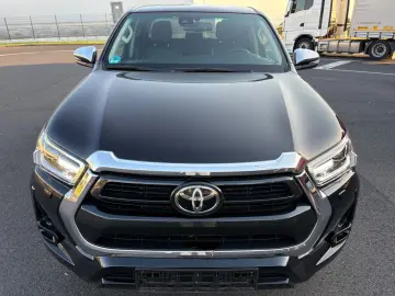 TOYOTA Hilux Double Cab Executive 4x4 AHK KAMERA NAVI