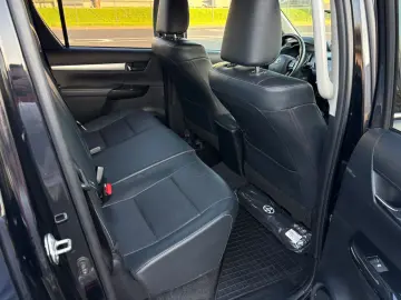 TOYOTA Hilux Double Cab Executive 4x4 AHK KAMERA NAVI