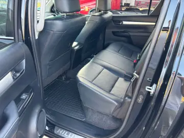 TOYOTA Hilux Double Cab Executive 4x4 AHK KAMERA NAVI