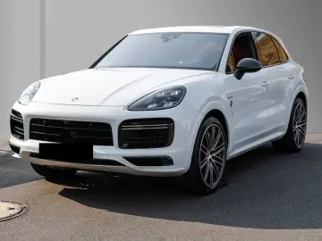 Porsche Cayenne Turbo S E-Hybrid 680 CP