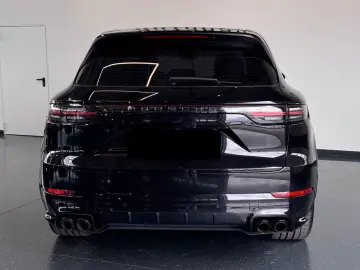 PORSCHE CAYENNE GTS PANO