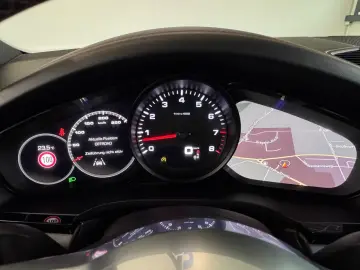 PORSCHE CAYENNE GTS PANO