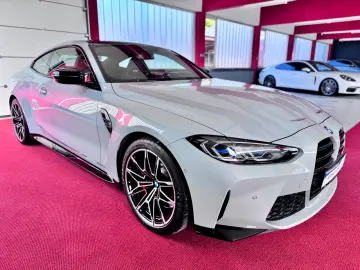 BMW M4 Coupe Sportabgas Laser 360  DisplayKey 20Zoll