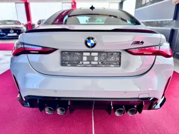 BMW M4 Coupe Sportabgas Laser 360  DisplayKey 20Zoll