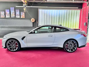 BMW M4 Coupe Sportabgas Laser 360  DisplayKey 20Zoll