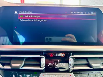 BMW M4 Coupe Sportabgas Laser 360  DisplayKey 20Zoll