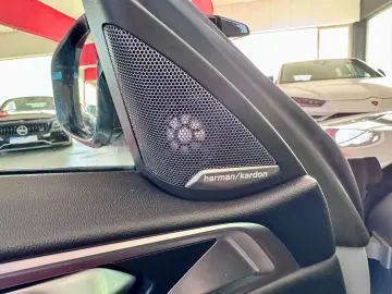 BMW M4 Coupe Sportabgas Laser 360  DisplayKey 20Zoll