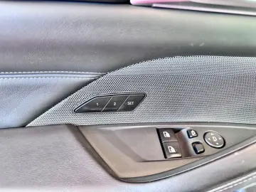 BMW M4 Coupe Sportabgas Laser 360  DisplayKey 20Zoll