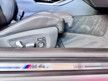 BMW M4 Coupe Sportabgas Laser 360  DisplayKey 20Zoll