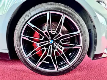 BMW M4 Coupe Sportabgas Laser 360  DisplayKey 20Zoll