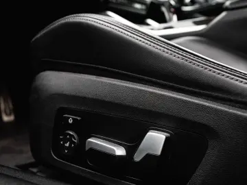 BMW M4 COUPE   50 JAHRE EDITION   EXCLUSIVE