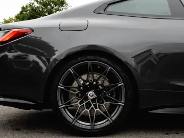 BMW M4 COUPE   50 JAHRE EDITION   EXCLUSIVE