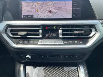BMW M4 Competition M xDrive HUD Laser DA Prof. H K
