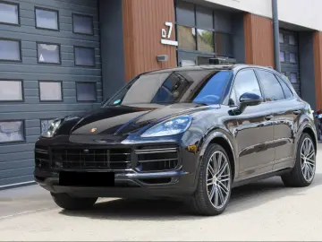 PORSCHE CAYENNE TURBO