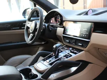 PORSCHE CAYENNE TURBO