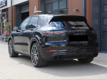 PORSCHE CAYENNE TURBO