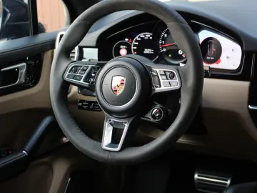 PORSCHE CAYENNE TURBO