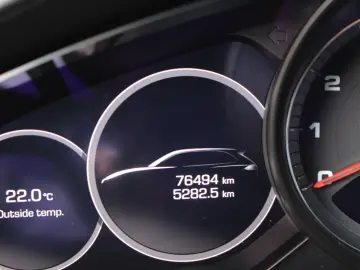 PORSCHE CAYENNE TURBO