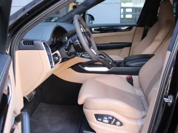 PORSCHE CAYENNE TURBO