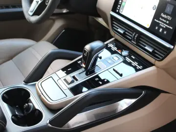 PORSCHE CAYENNE TURBO
