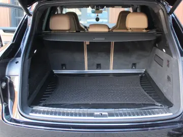 PORSCHE CAYENNE TURBO