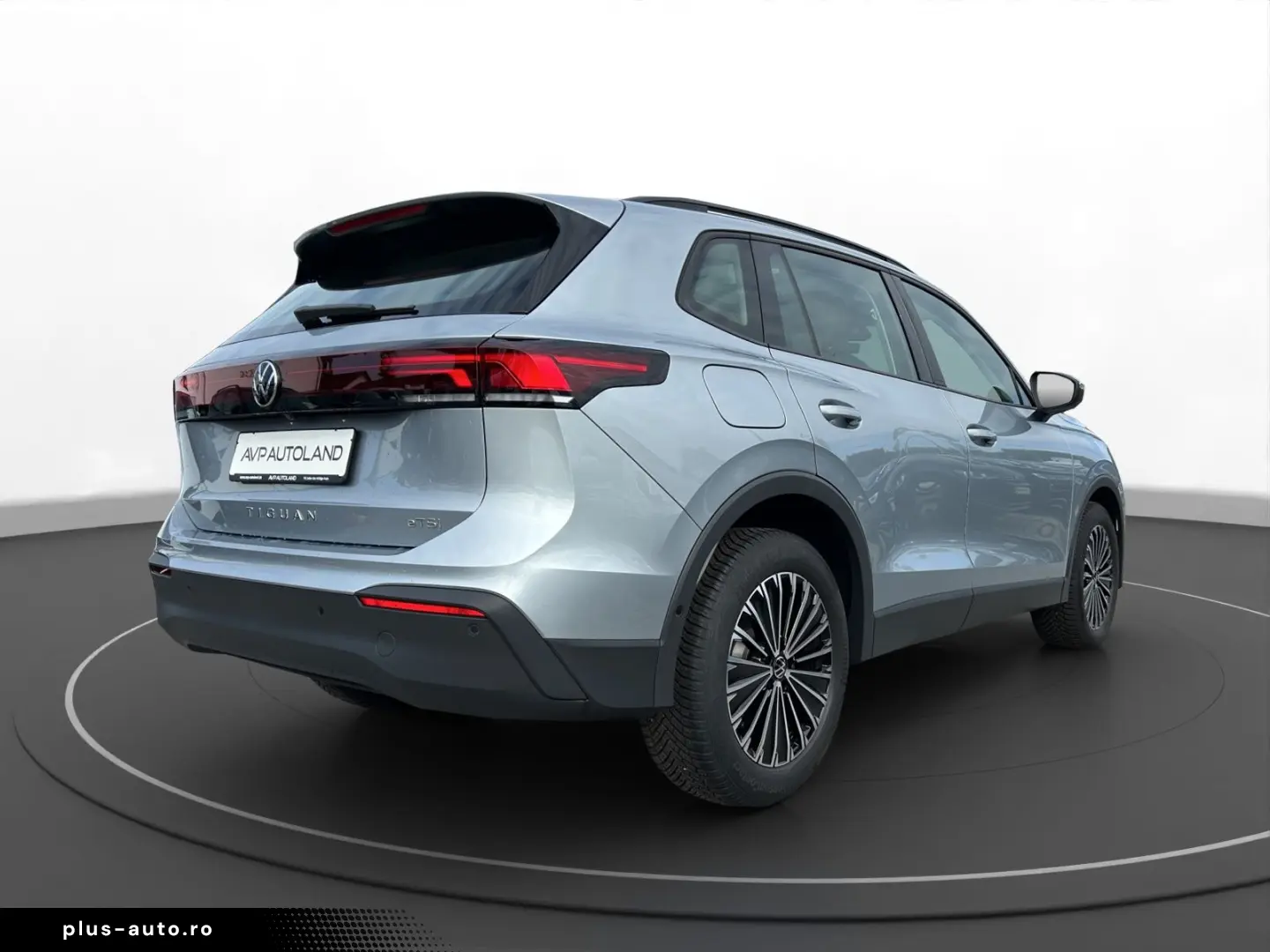 VW Tiguan 1.5 eTSI DSG Life   PANO   NAVI   AHK