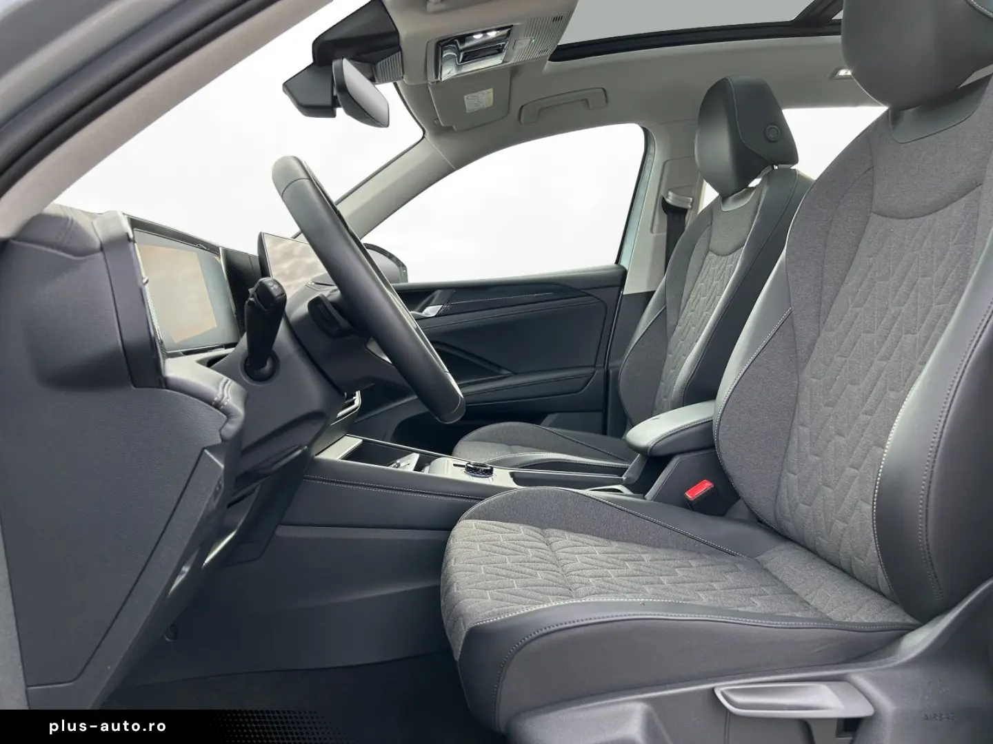 VW Tiguan 1.5 eTSI DSG Life   PANO   NAVI   AHK