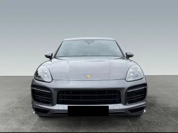 PORSCHE CAYENNE GTS