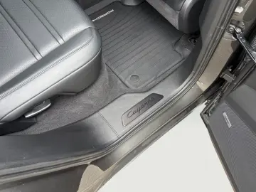 PORSCHE CAYENNE GTS