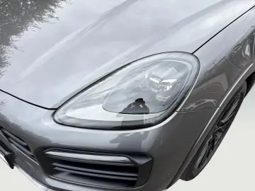 PORSCHE CAYENNE GTS
