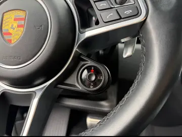 PORSCHE CAYENNE GTS