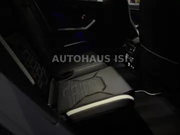 LAMBORGHINI Urus SE NOVITEC ESTESO WIDEBODY CARBON B&O 23