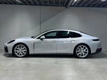 PORSCHE Panamera 4 E-Hybrid   Sportabgas   InnoDrive