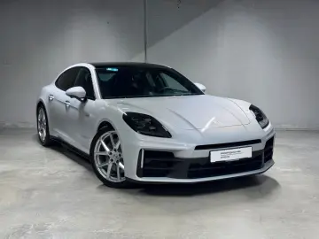 PORSCHE Panamera 4 E-Hybrid   Sportabgas   InnoDrive