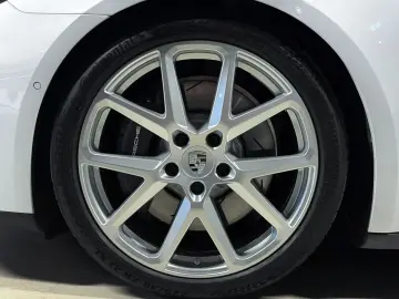 PORSCHE Panamera 4 E-Hybrid   Sportabgas   InnoDrive