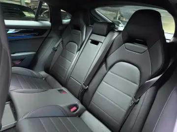 PORSCHE Panamera 4 E-Hybrid   Sportabgas   InnoDrive