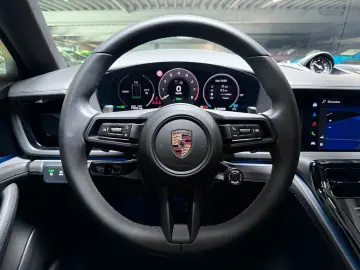 PORSCHE Panamera 4 E-Hybrid   Sportabgas   InnoDrive