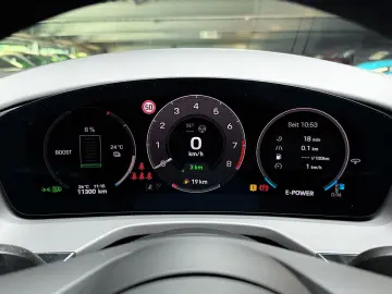 PORSCHE Panamera 4 E-Hybrid   Sportabgas   InnoDrive