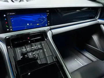 PORSCHE Panamera 4 E-Hybrid   Sportabgas   InnoDrive