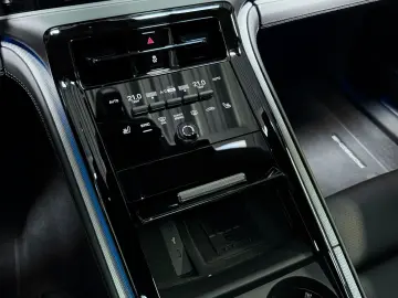 PORSCHE Panamera 4 E-Hybrid   Sportabgas   InnoDrive