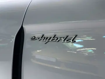 PORSCHE Panamera 4 E-Hybrid   Sportabgas   InnoDrive