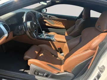 BMW M8 Competition xDrive Coupe   2J-BPS.-GARANTIE