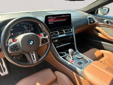 BMW M8 Competition xDrive Coupe   2J-BPS.-GARANTIE