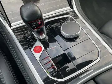 BMW M8 Gran Coupé Comp. M Performance   Akrapovic