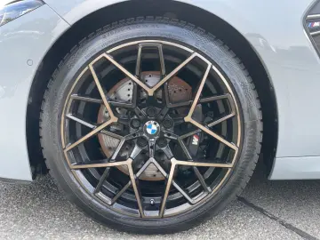BMW M8 Gran Coupé Comp. M Performance   Akrapovic
