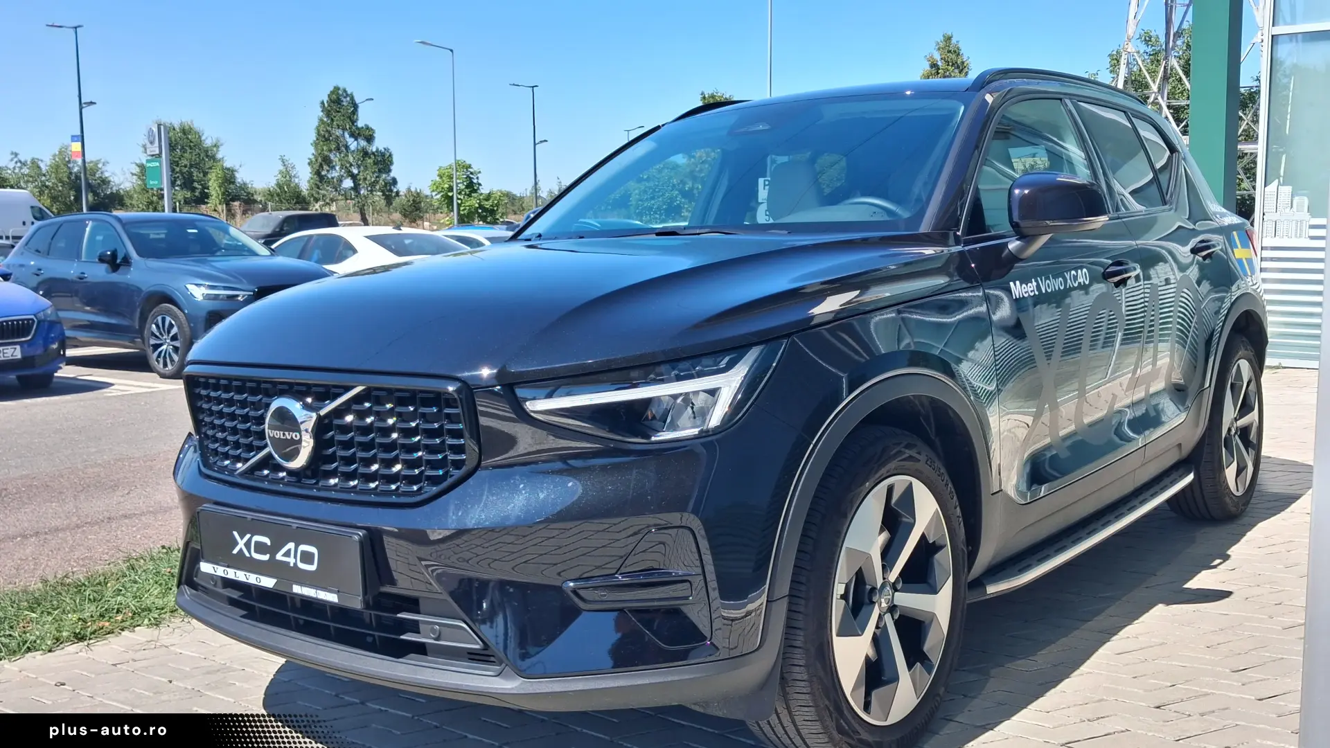 Volvo XC 40 B3 AT FWD MHEV Plus Dark
