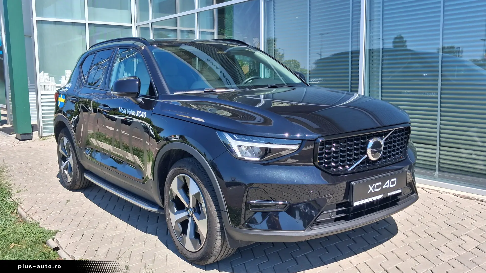 Volvo XC 40 B3 AT FWD MHEV Plus Dark