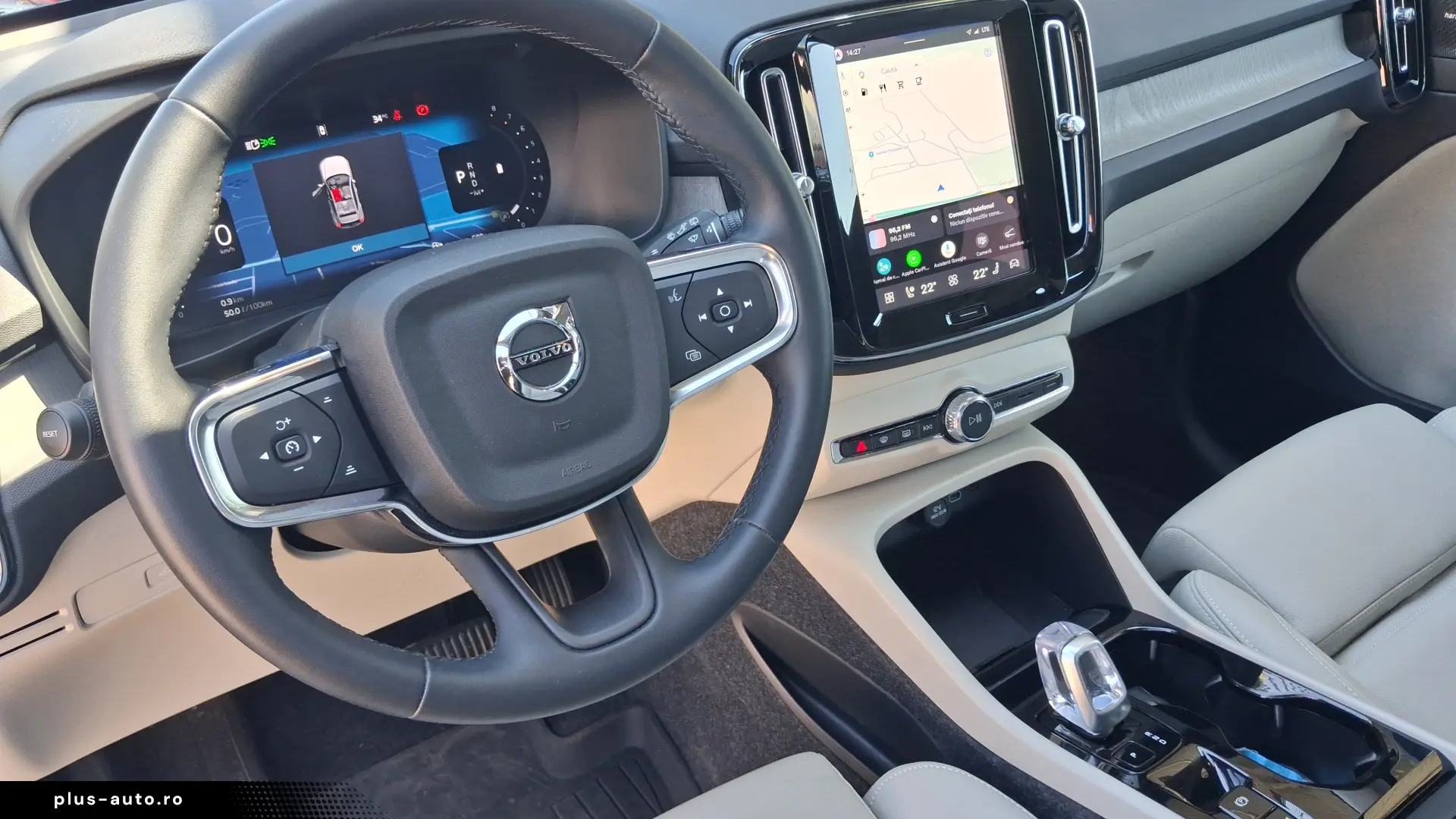 Volvo XC 40 B3 AT FWD MHEV Plus Dark